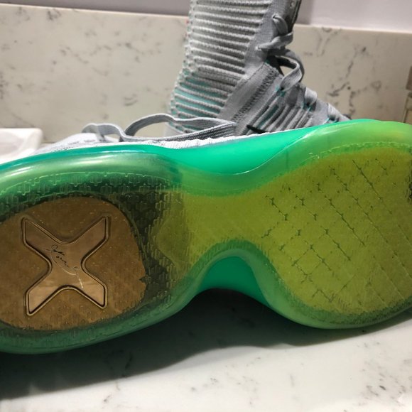 Kobe 10 Elite High "Wolf Grey" - Picture 2 of 4